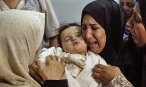虐殺された赤ちゃんと泣き叫ぶ母親／イスラエルに国際社会からの制裁を！