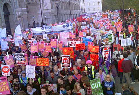 2010.11 イギリス学費値上げ反対デモ