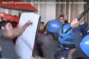 2011.11.03 イタリアでＧ２０抗議デモと警官隊が衝突