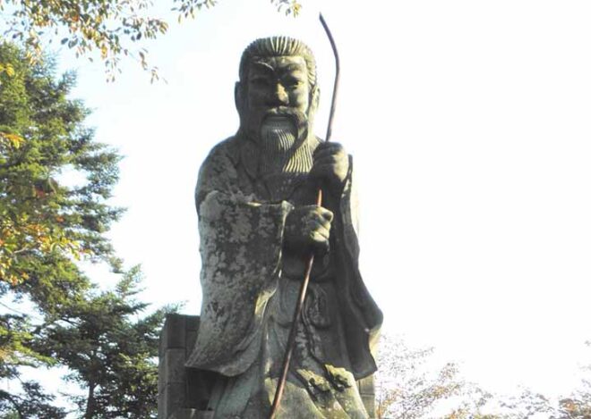 継体天皇像（福井市）